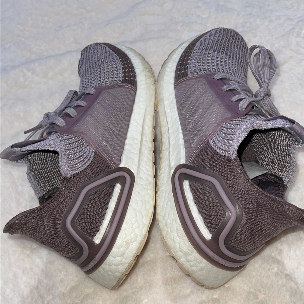 Adidas UltraBoost - Picture 5 of 10